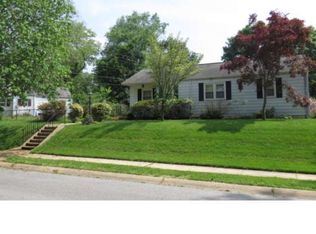 105 Robinson Dr, New Castle, DE 19720