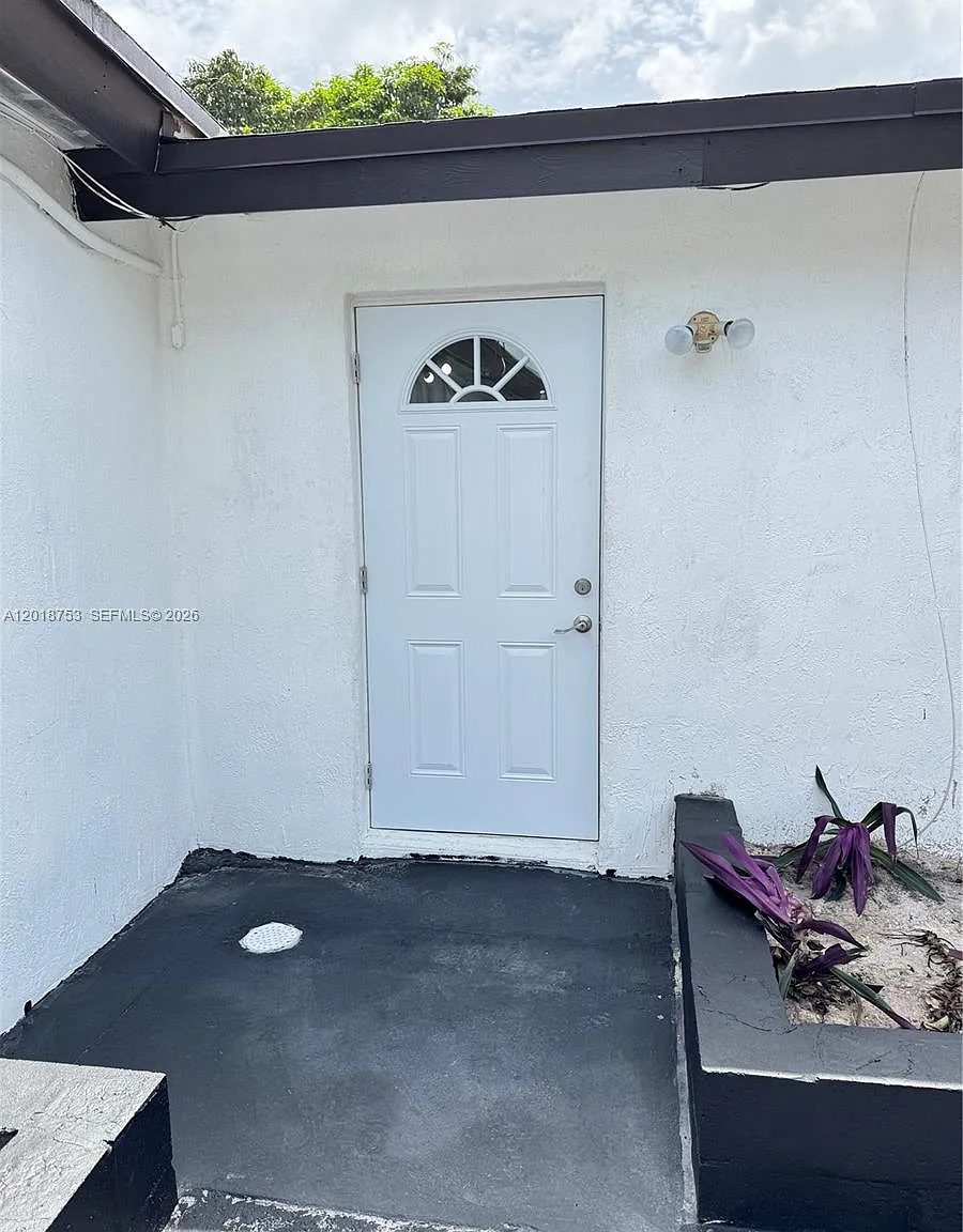 D C Meese Plat — Photo 1