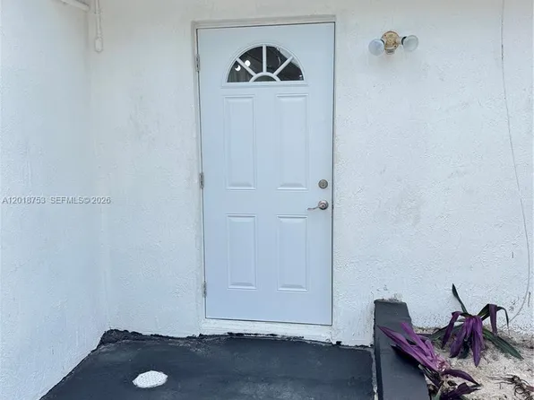 414 N 60th Way #2, Hollywood, FL 33024