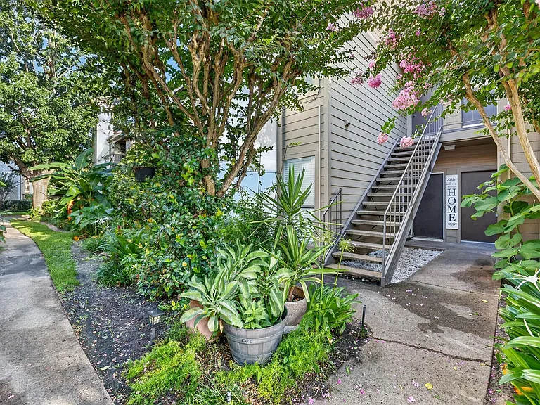 10053 Westpark Dr #297 — Photo 4