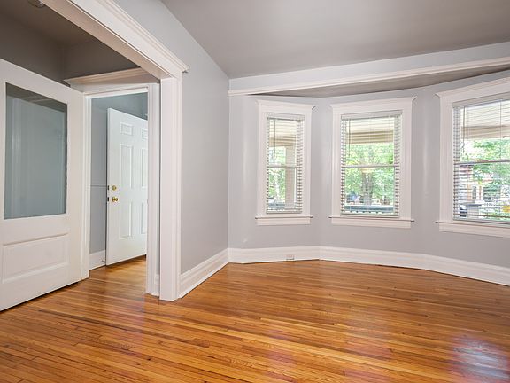 front living room/entrance