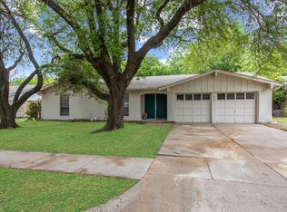 1010 Wembley Rd, Arlington, TX 76014