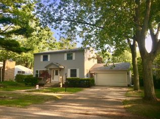 875 Sherwood Rd, Muskegon, MI 49441