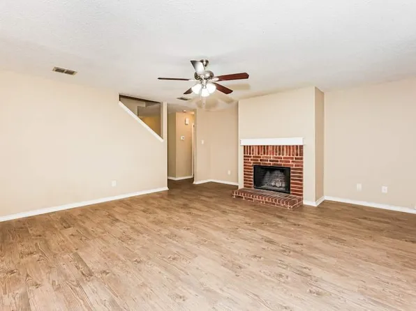 2048 Cap Rock Ln, Grand Prairie, TX 75052