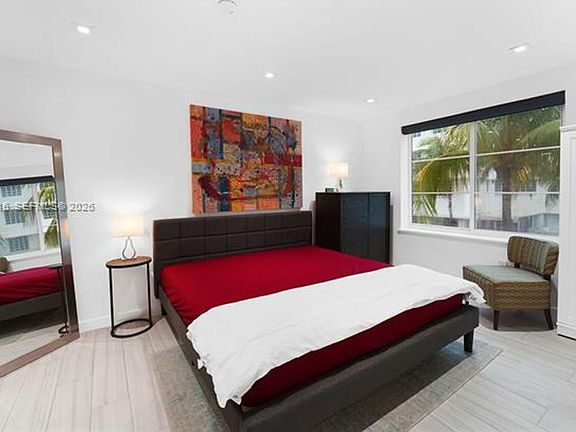 3rd image of 1460 Ocean Dr APT 307