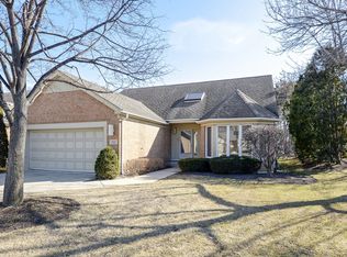 765 Carlyle Ct, Northbrook, IL 60062