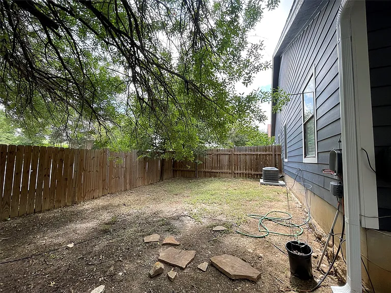 2031 Redwing Way — Photo 21