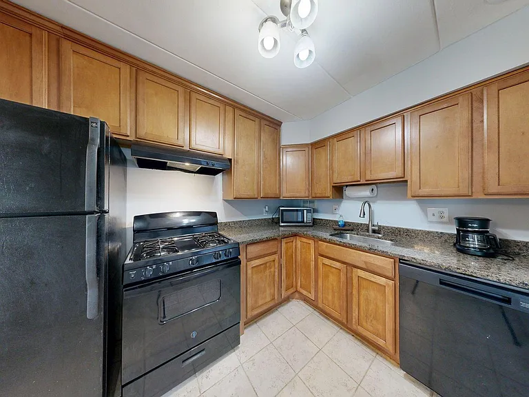 2610 Indian Dr #2B — Photo 16