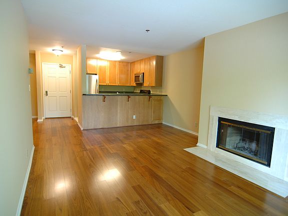 2nd image of 300 Murchison Dr APT 113