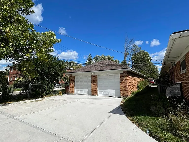 603 Mossoak Dr #603 — Photo 2