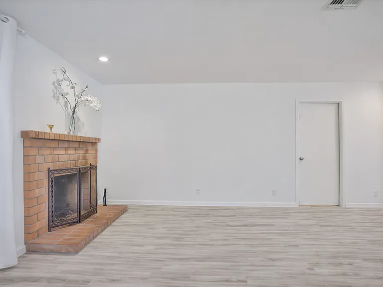 1966 Rockledge Dr — Photo 15