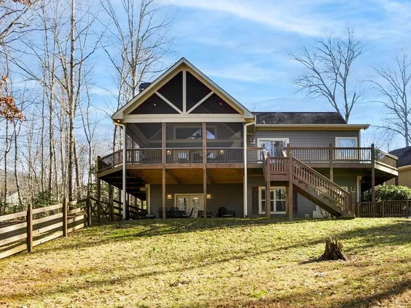 2058 Gallatin Rd, Young Harris, GA 30582