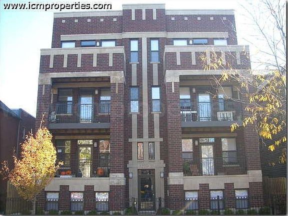 4th image of 3241 N Kenmore Ave #1A