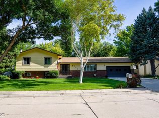 928 E Sunset Ave, Grand Island, NE 68801