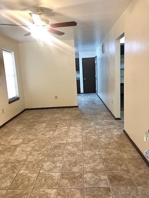 1st image of 2327 Elm Park Dr