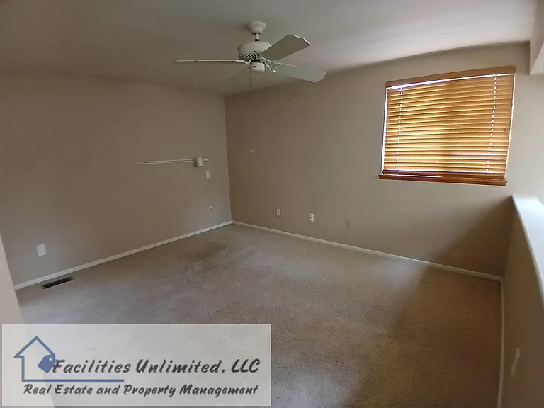 4519 Seaway Cir — Photo 13