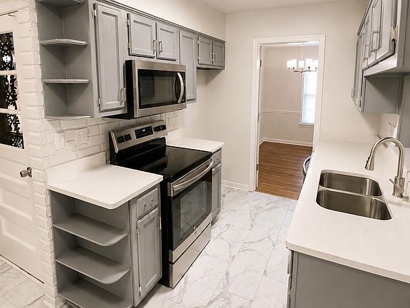 3rd image of 3463 Bowman Ave