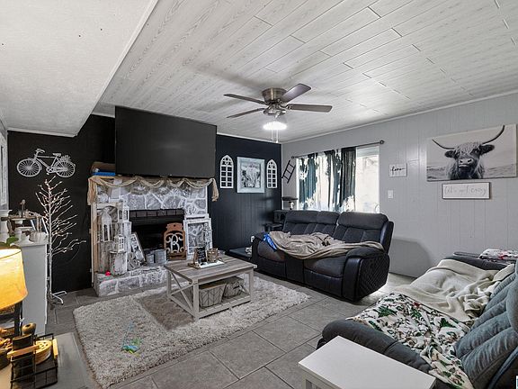 5th image of 1024 Russell Dr