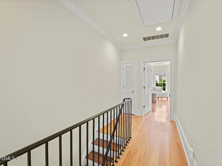 26 Edgewood Ave #1 — Photo 18