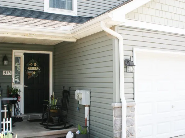 575 Kentwell Dr, York, PA 17406