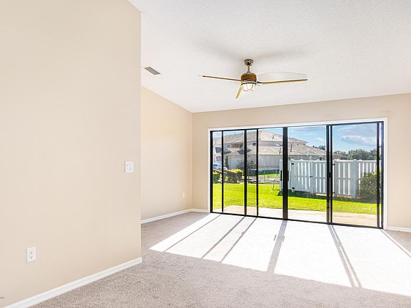 5th image of 145 Plover Ln #1-30