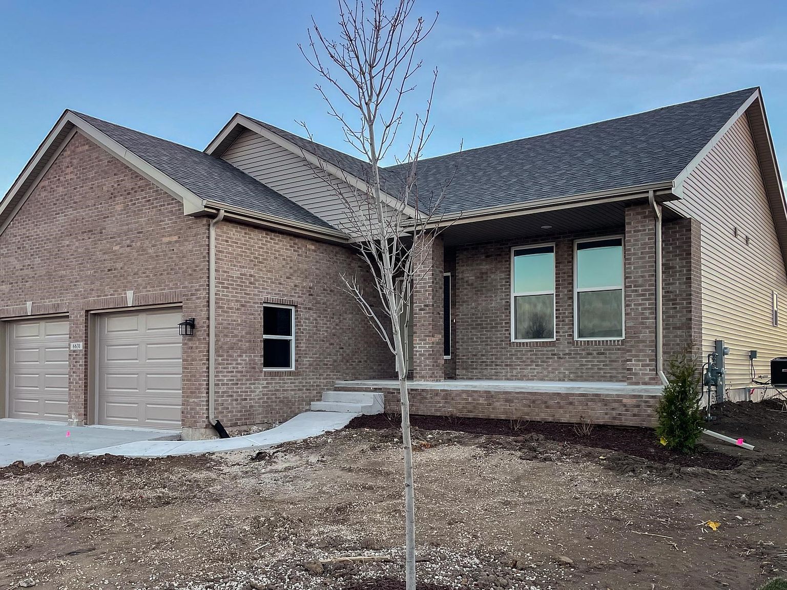 6631 White Oak Dr, South Beloit, IL 61080 Zillow