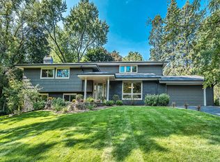 925 Katherine Dr, Elm Grove, WI 53122