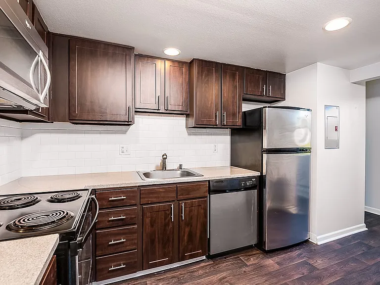 Northlink Apartments — Photo 49