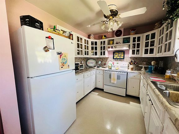 4th image of 9527 SW Keen Avenue