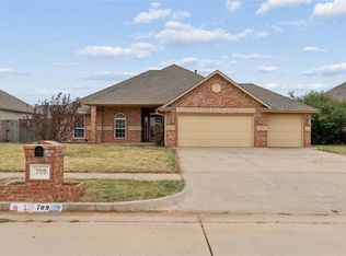 709 N White Tail Way, Mustang, OK 73064
