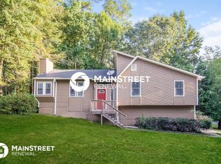 2490 Deerfield Dr NW, Kennesaw, GA