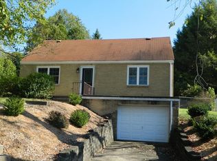 132 Hillendale Rd, Pittsburgh, PA 15237