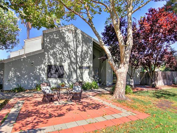 2nd image of 2635 Mandeville Way
