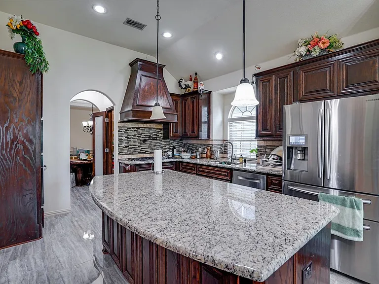 13704 Blueberry Hill Dr — Photo 16