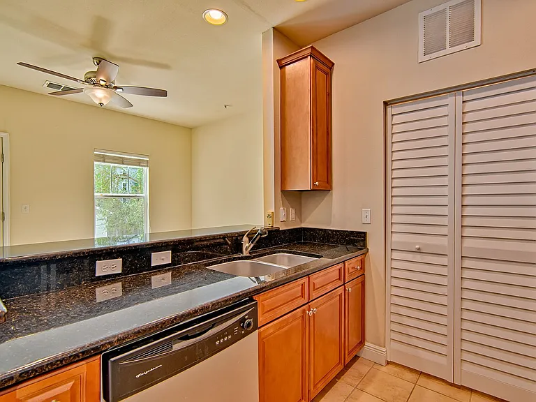 1500 NW 4th Ave #214 — Photo 3