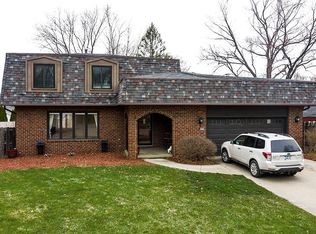 1038 Maplenol Cir, West Des Moines, IA 50266