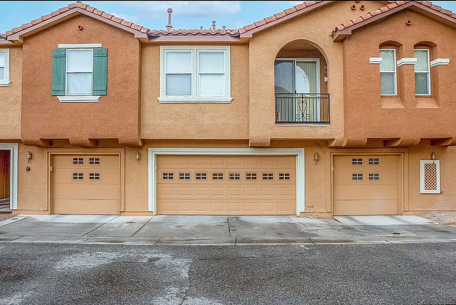 4 bed, 1815 sqft, $900 — Photo 2
