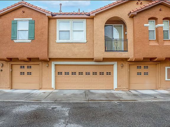 2nd image of 601 Menaul Blvd NW Unit 2305