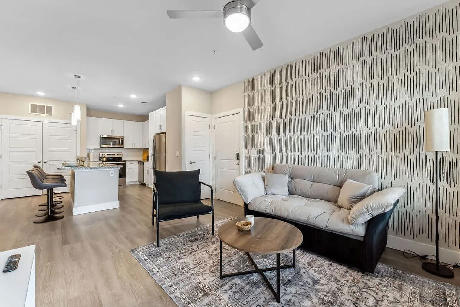 1 bed, 1.0 bath, $3,743 — Photo 2