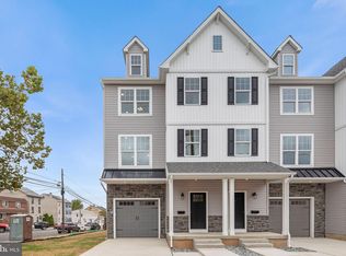 373 Prospect Ave, Bridgeport, PA 19405