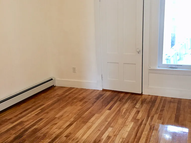 98 Walnut St #2 — Photo 10