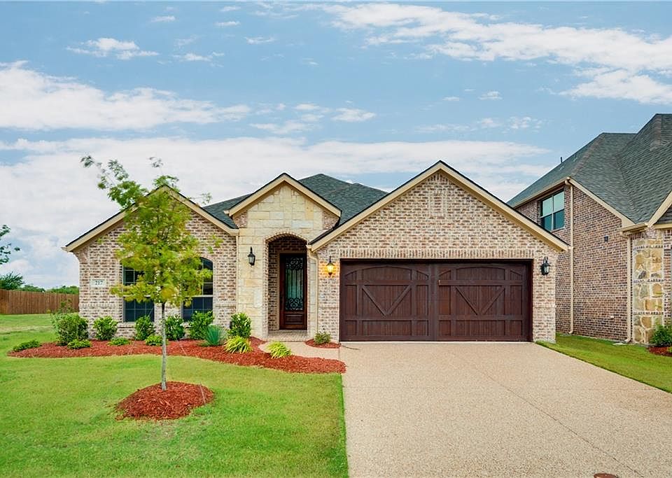 1st image of 217 Bentley Dr