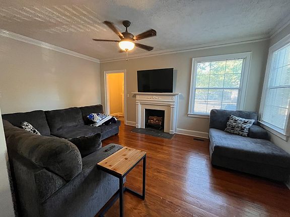 4th image of 2119 Saint Charles Ave #A