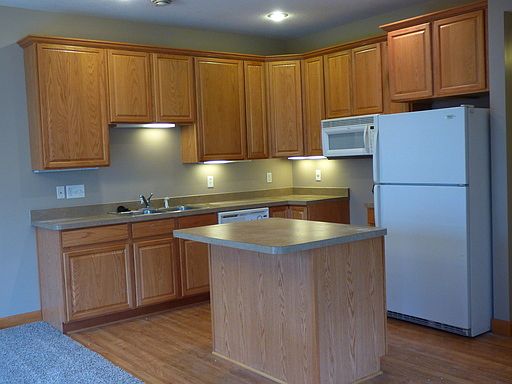 2nd image of 5809 Overlook Ln