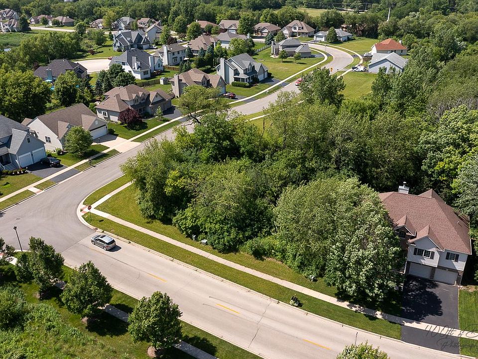2nd image of 811 Southview Dr