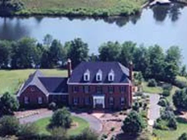 37268 White Goose Ln, Purcellville, VA 20132
