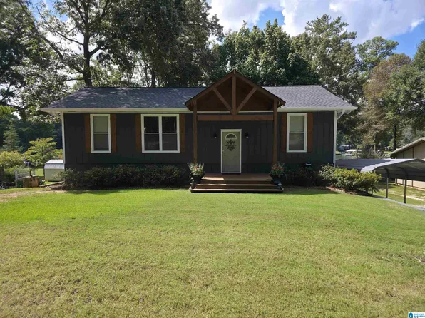 555 N Lakeshore Dr, Talladega, AL 35160