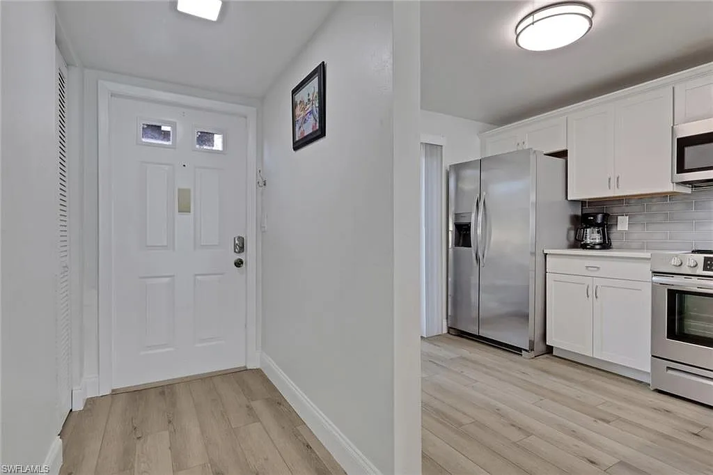 2 bed, 2.0 bath, 1246 sqft, $2,150 — Photo 3