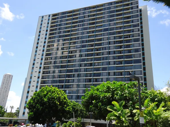 98-402 Koauka Loop APT 303, Aiea, HI 96701
