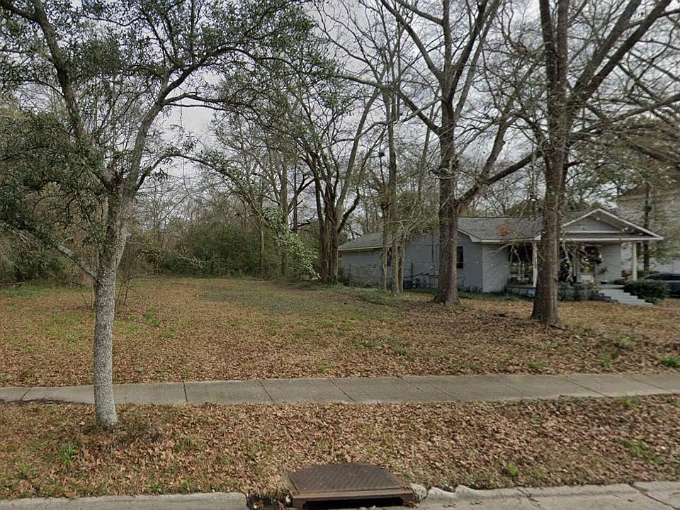 2nd image of 408 Bay St
